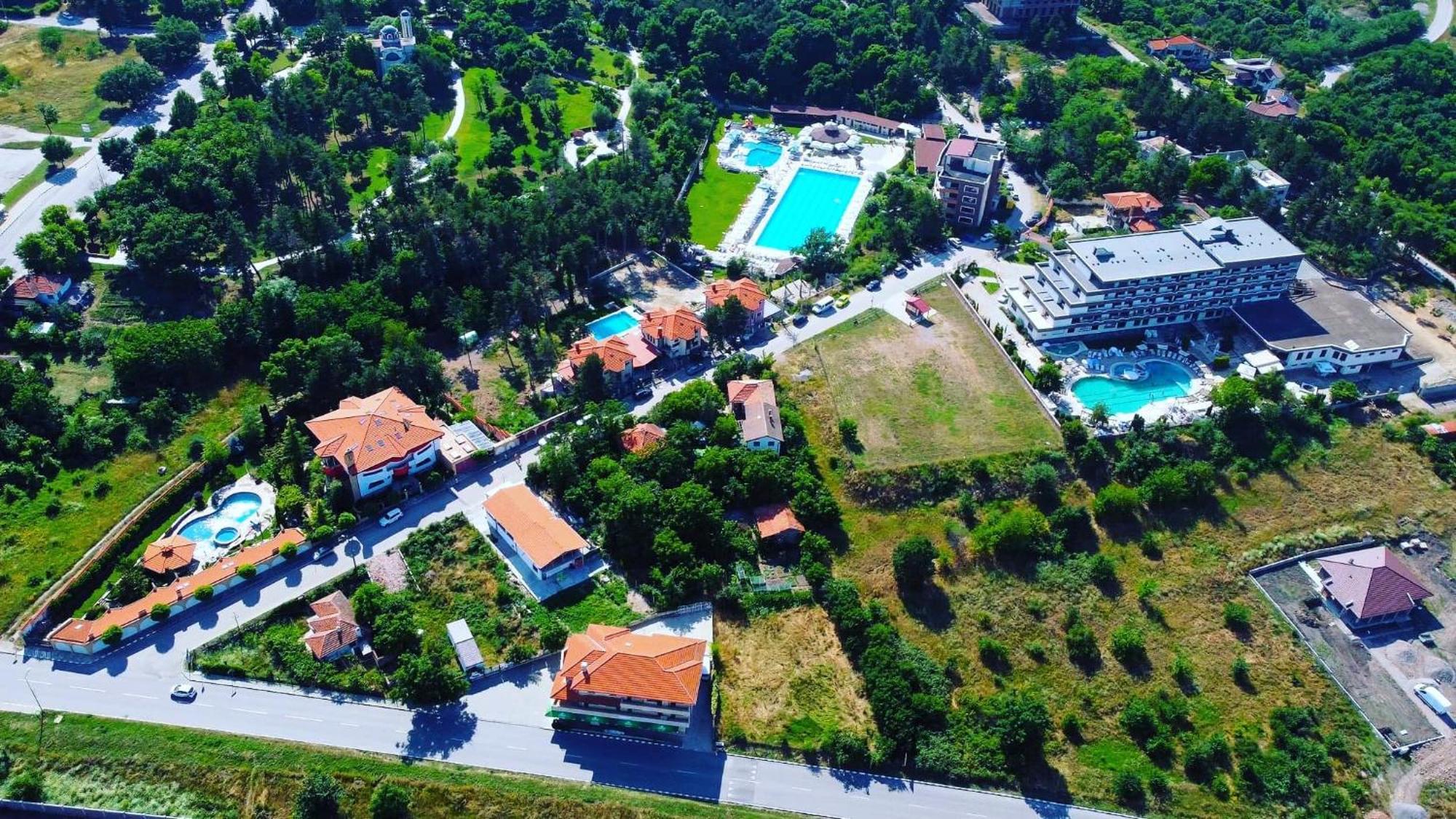 D Villa มิเนราลนี บานี ภายนอก รูปภาพ